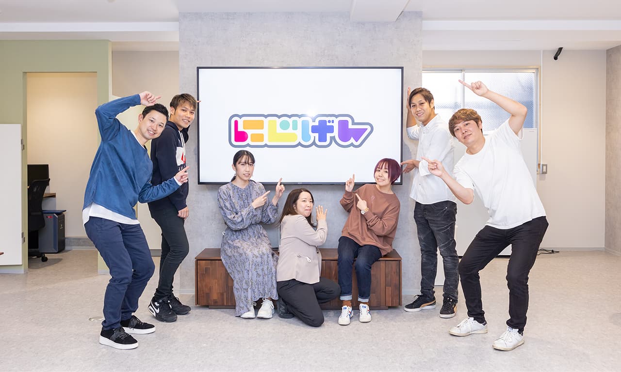 講師たちの集合写真